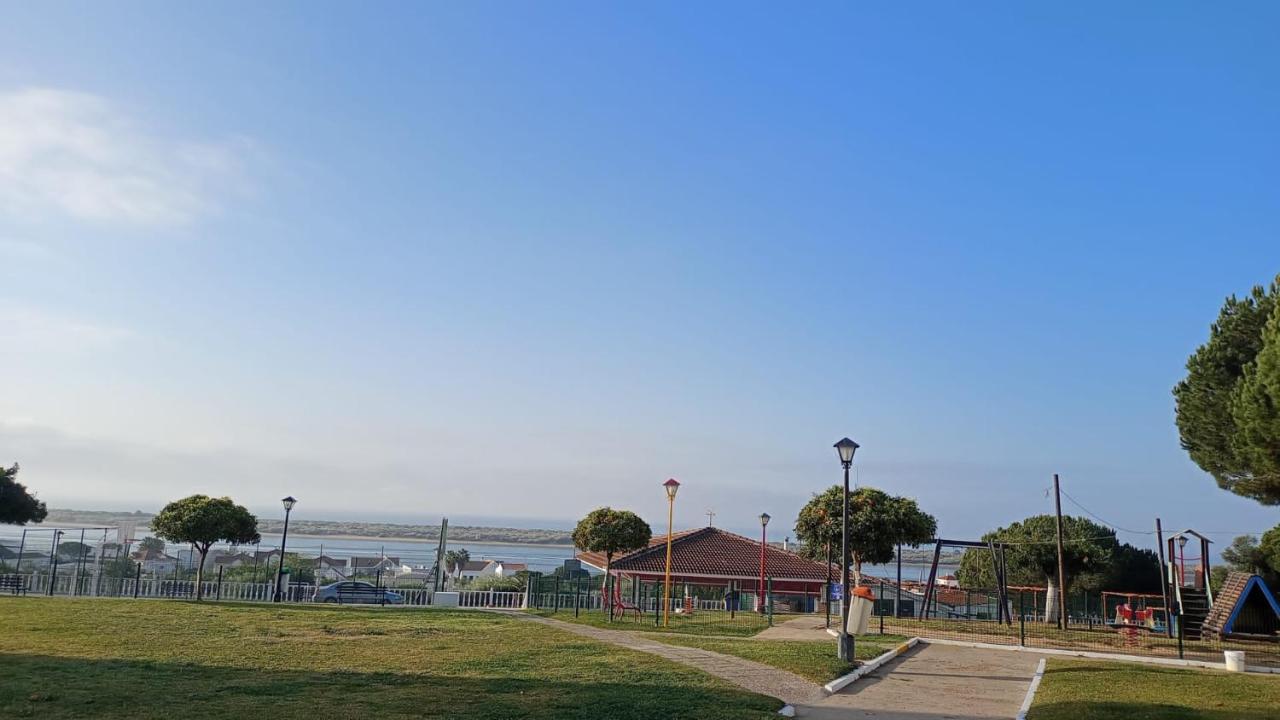 Apartamento En Rompido Con Piscina, Chiringuito Y Pistas Huelva Exterior photo